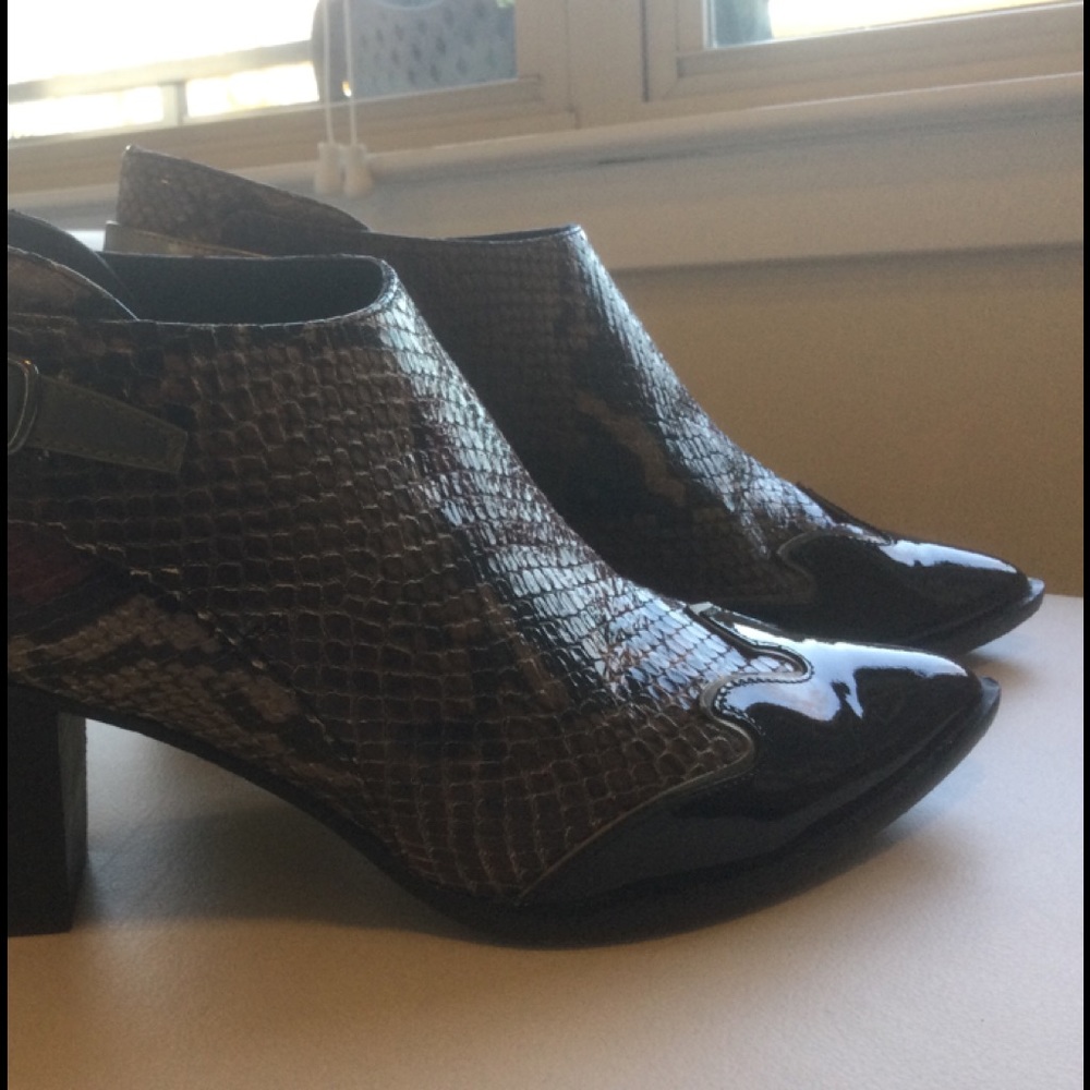 Valentino Rangoni Bootie - Picture 4 of 6